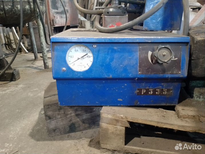 Пресс для клепки тормозных накладок Р335