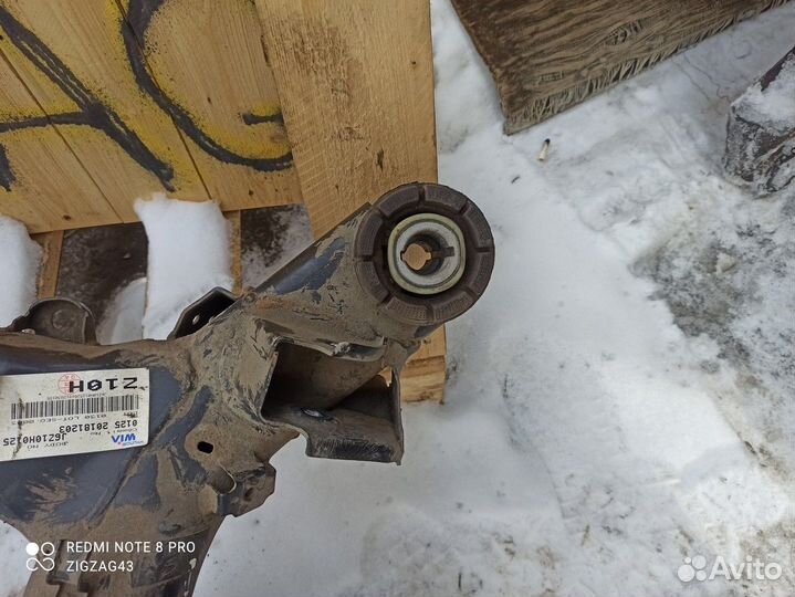 Задняя балка (Kia K900 II)