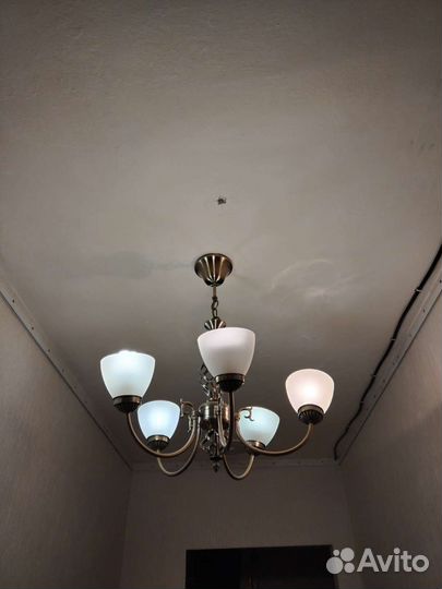 Люстра потолочная бу