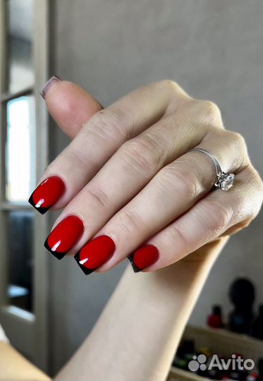 Мастер маникюра