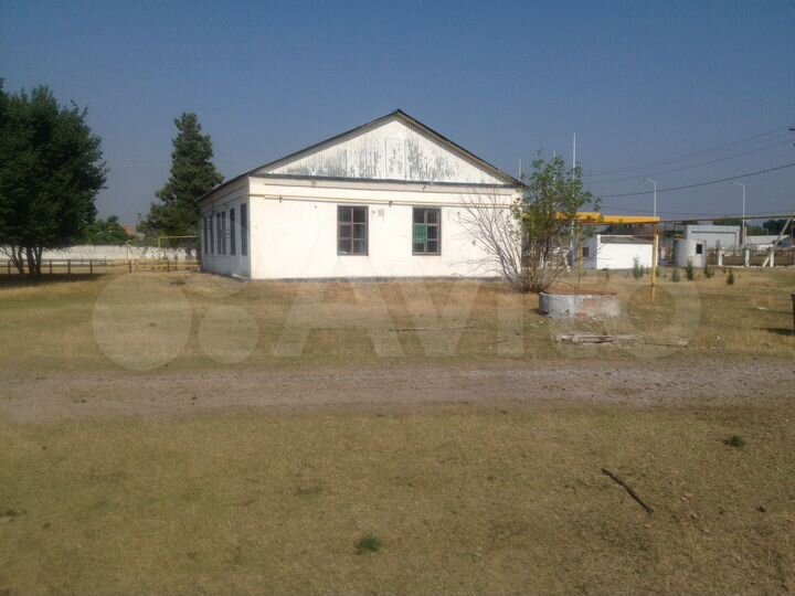 Здание, 527.3 м²