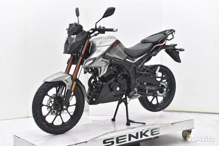 Regulmoto Majesty 250
