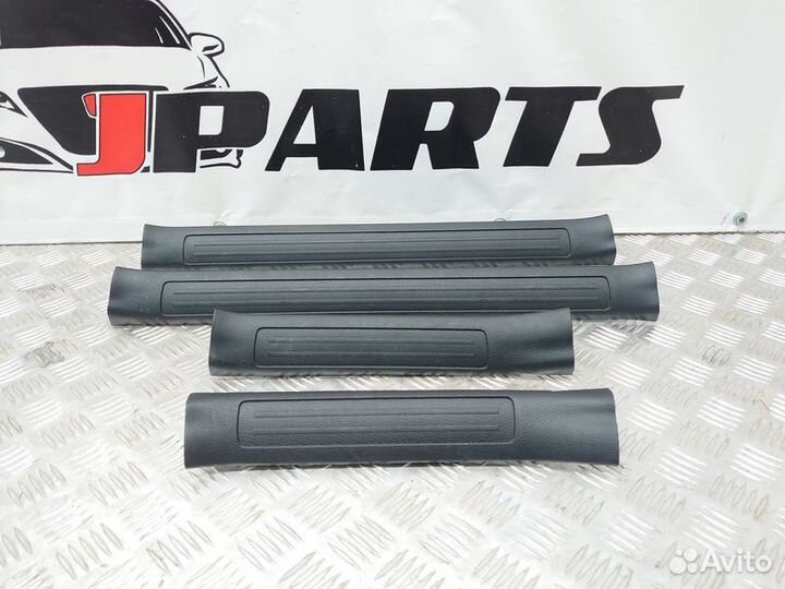 Накладка порога (внутренняя) Mazda 3