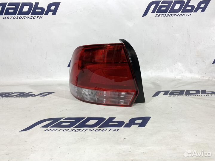 Фонарь задний VW polo 10-14 LH