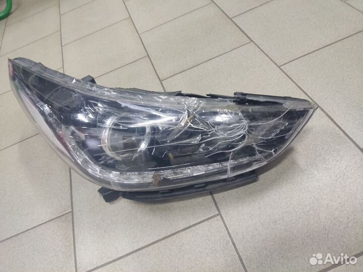 Фара передняя правая solaris