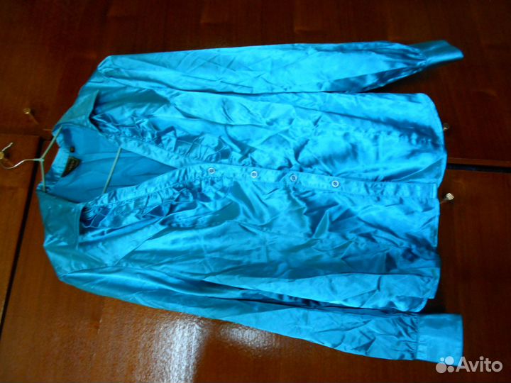 Блузки атласные