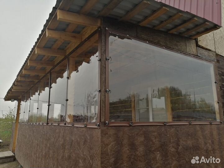 Мягкие окна - ветрозащита для веранды и беседки