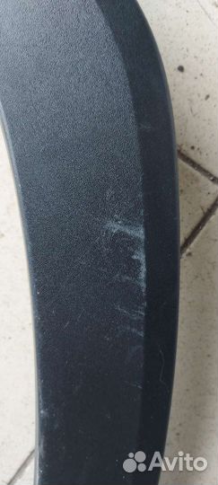 Накладка крыла переднего правого Toyota Rav 4 XA50