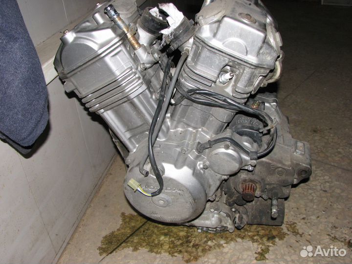 Двигатель по запчастям hohda transalp XL400V