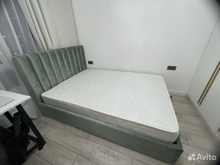 Кровать 140х200 с матрасом