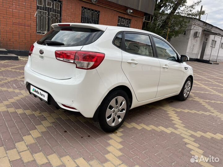 Kia Rio 1.6 AT, 2015, 131 950 км