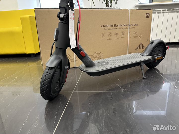 Новый электросамокат Xiaomi Electric Scooter 3Lite