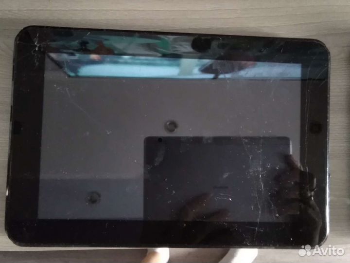 Продам планшет на запчасти