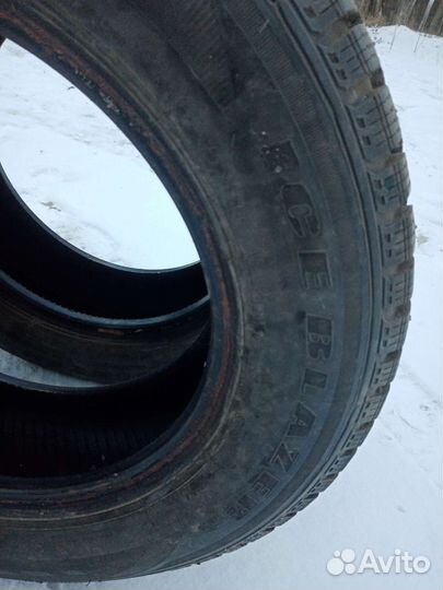 Sailun Ice Blazer Stud 215/65 R16 98T