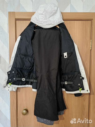 Сноубордический костюм женский