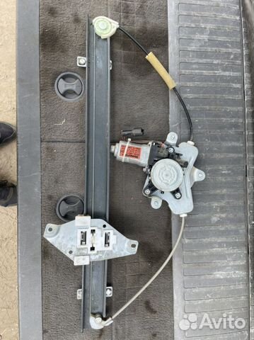 8810008011 Мотор стеклоподъемника передний правый