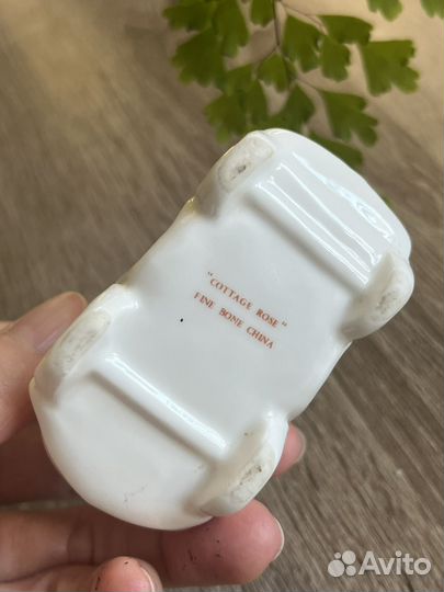 Статуэтка автомобиль, карета Royal Albert