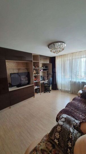 3-к. квартира, 71 м², 7/10 эт.