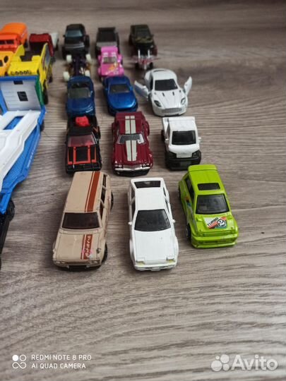 Машинки hot wheels