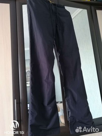 Спортивный костюм женский