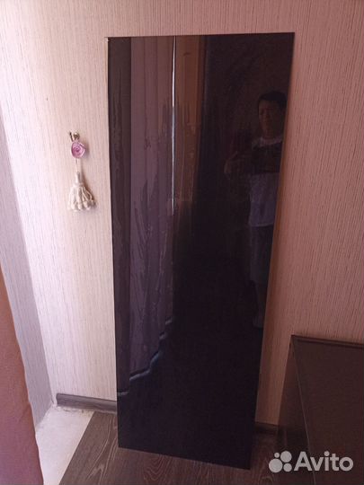 Чёрное калëное стекло