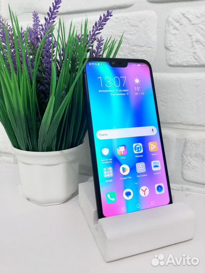 HONOR 10, 4/64 ГБ