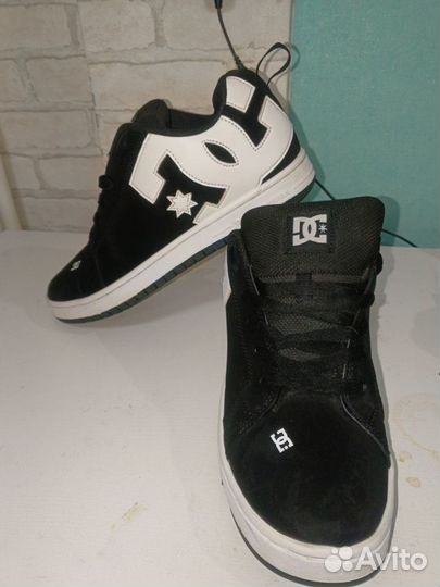 Dc shoes court graffik дутыши