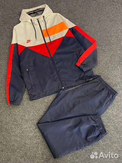 Спортивный костюм