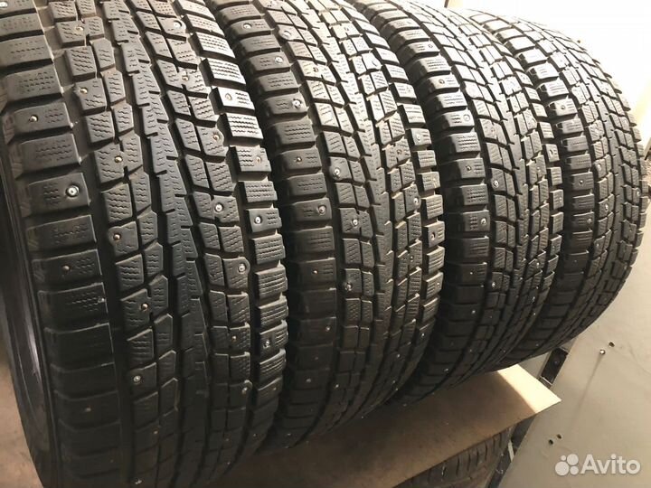 Dunlop Bb490 265/70 R16