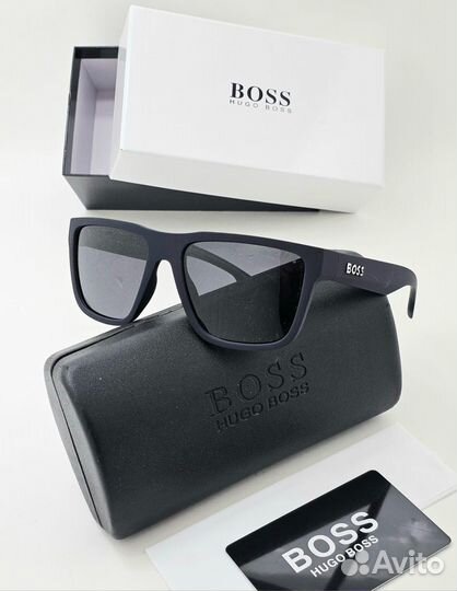 Солнцезащитные очки Hugo boss