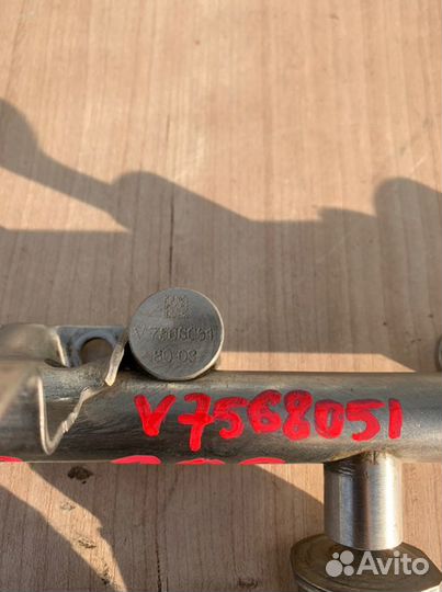 Топливная рампа Peugeot 308 1.6L