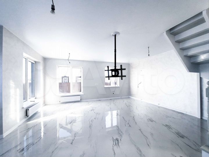 Дом 167 м² на участке 8 сот.