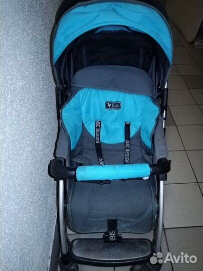 Прогулочная коляска