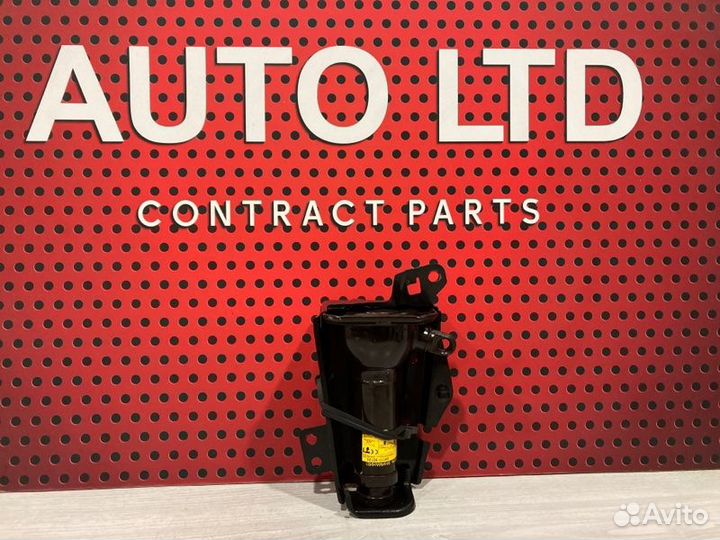 Домкрат Toyota Land Cruiser 200 2015