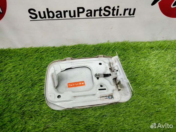 Лючок бензобака Subaru Legacy BE5 EJ208 2003