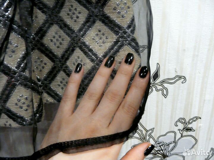 Платье коктейльное мини блестящее с люрексом