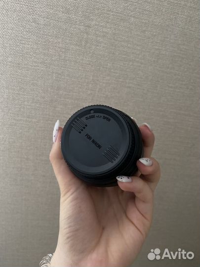 Nikon 35mm F/1.8G Af-S Dx Nikkor