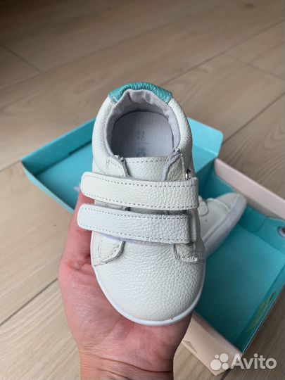 Кроссовки кеды новые натуральная кожа 23