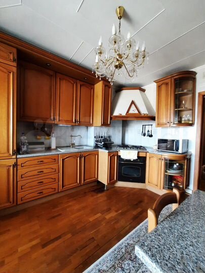 3-к. квартира, 81,8 м², 7/10 эт.