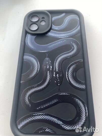 Чехол на iPhone 11