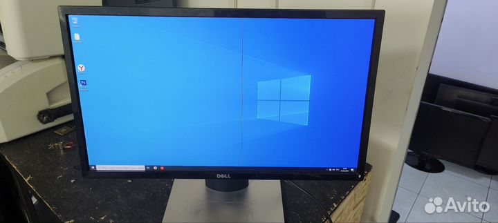 Монитор Dell 24