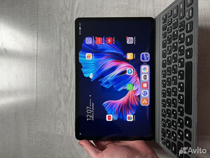 Huawei matepad 11 256 + клавиатура-чехол