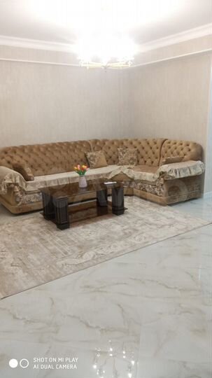 2-к. квартира, 87 м², 8/10 эт.