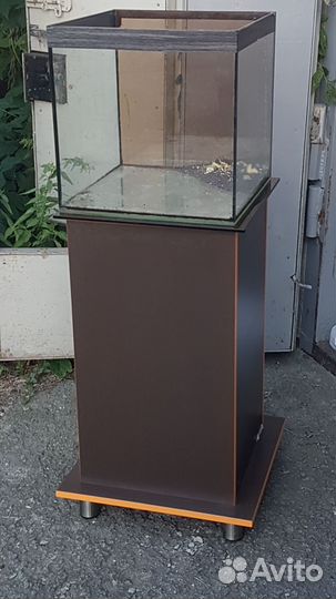Аквариум с тумбой