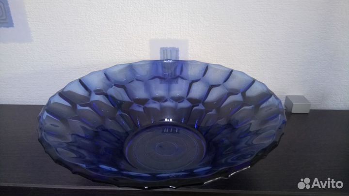 Салатник из синего стекла СССР