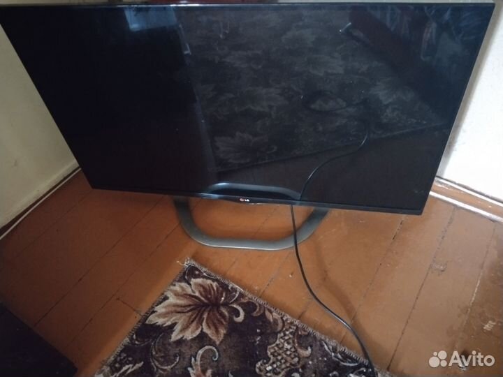 Телевизор LG a42la660V