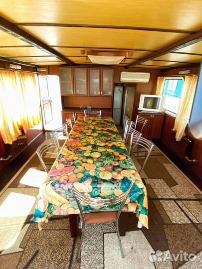 Аренда теплохода на 18 человек