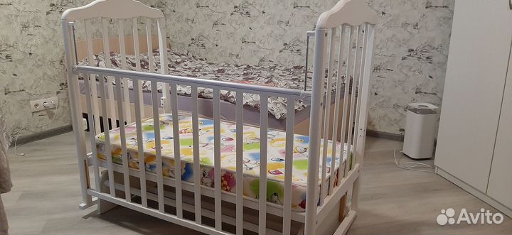 Продам детскую кроватку