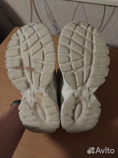 Кроссовки для девочки 30 размер