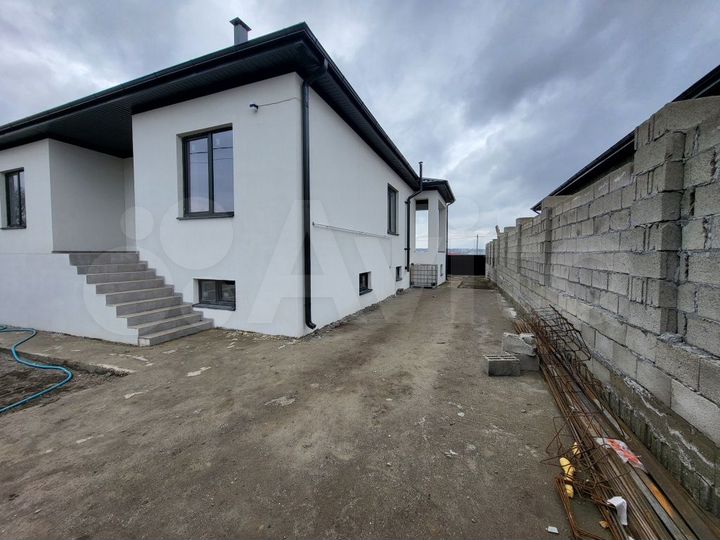 Дом 280 м² на участке 6 сот.